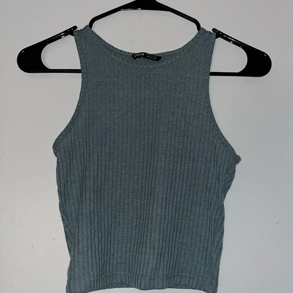 Gently used Teal crop top - tank top ( mainly for juniors)🩵